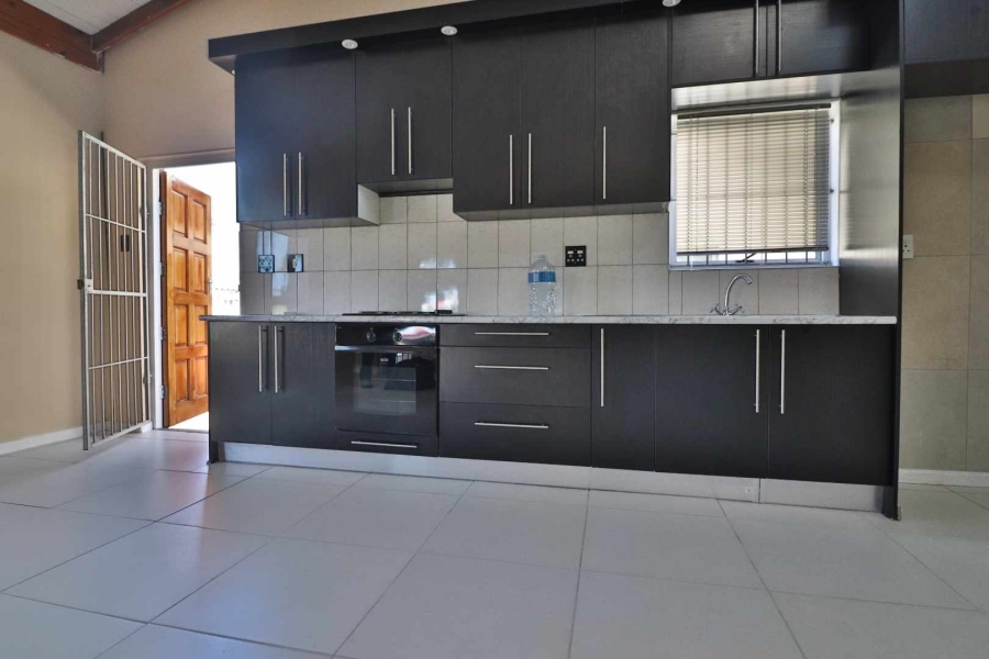 2 Bedroom Property for Sale in Maitland Western Cape